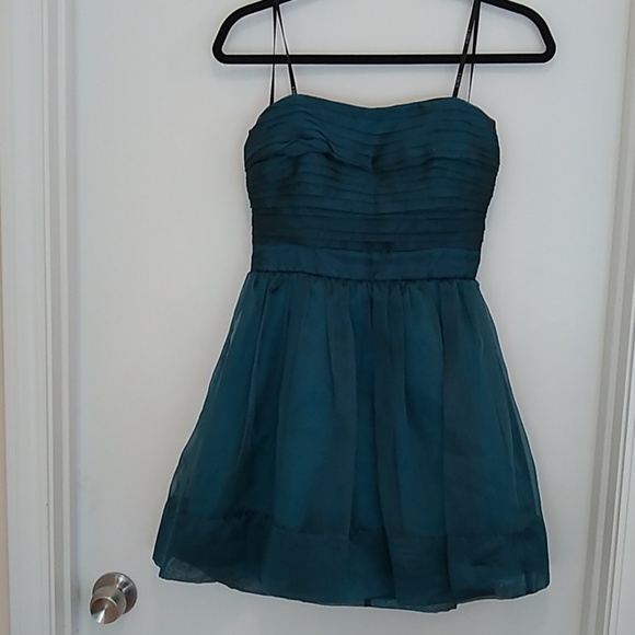 B Darlin Dresses & Skirts - B Darlin green semi formal dress